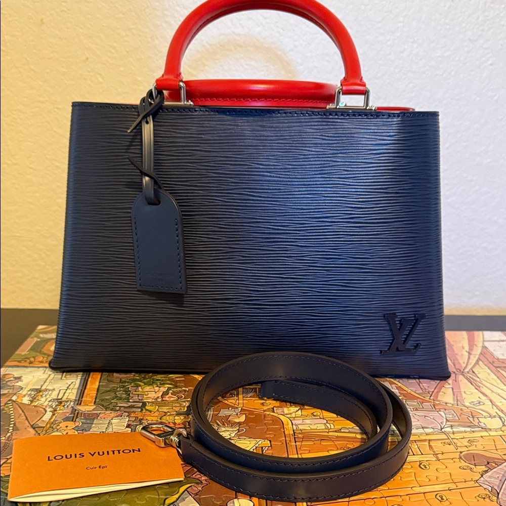 Louis Vuitton Epi Kleber PM Andigo Conquelicot 2 way shoulder/handbag. FL3178